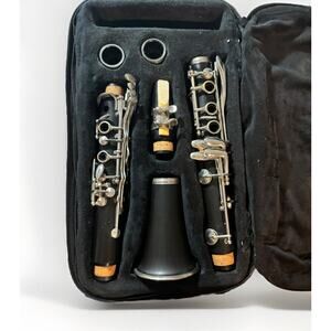 Musician Supply Clarinet High School Marching Band Instrument Used in Great Cond